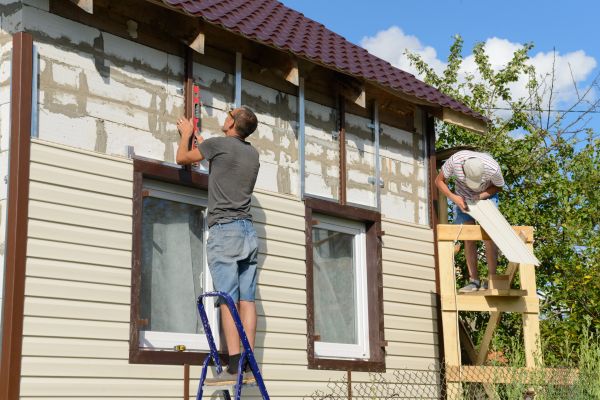 Cost of Handyman Siding Repair in Crystal Lake